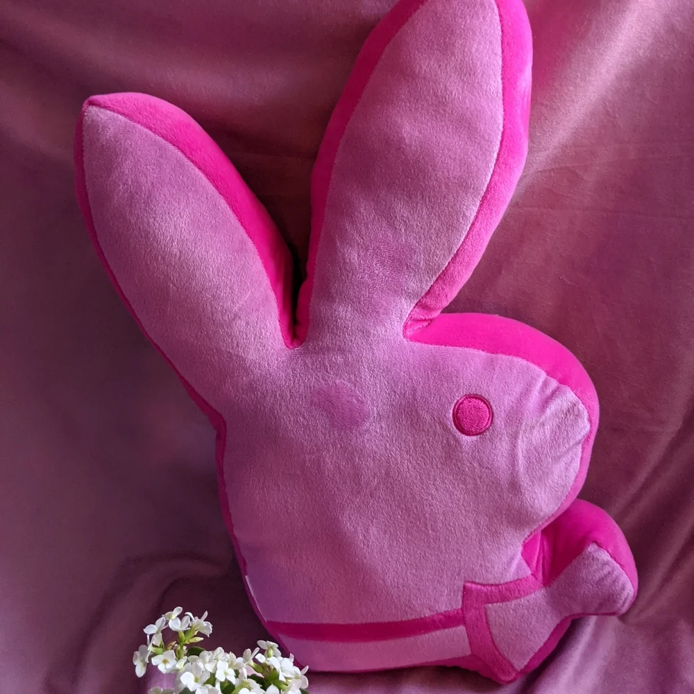Two tone hot pink playboy bunny pillow 🐰